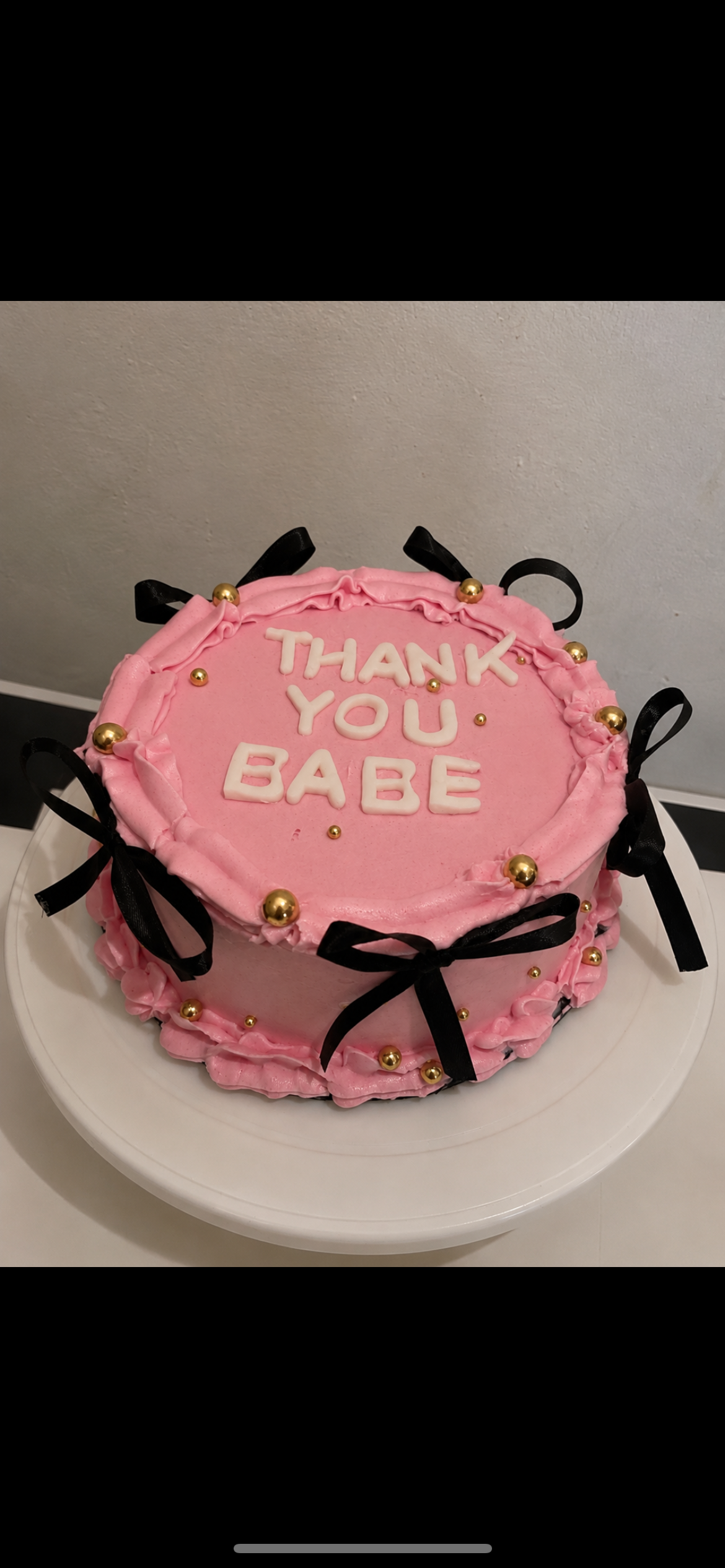 Size 8 butter cream cake one layer 
